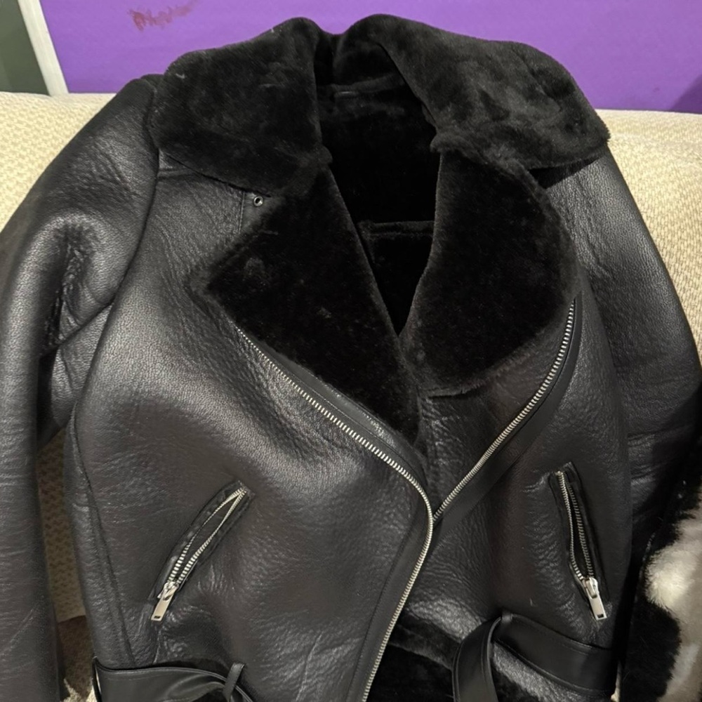 Women's Black Shearling Jacket - Picture 3 of 3